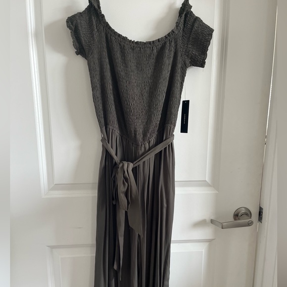 Lulu’s Jumpsuit. - Picture 5 of 7